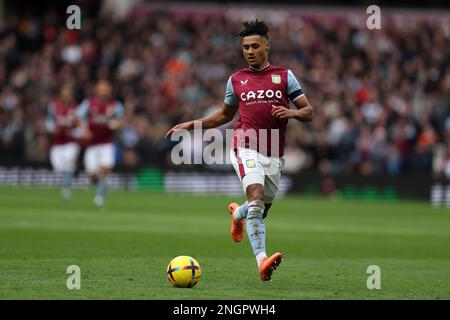Birmingham, Großbritannien. 18. Februar 2023. Ollie Watkins von Aston Villa in Aktion. Spiel der Premier League, Aston Villa gegen Arsenal im Villa Park in Birmingham am Samstag, den 18. Februar 2023. Dieses Bild darf nur zu redaktionellen Zwecken verwendet werden. Nur redaktionelle Verwendung, Lizenz für kommerzielle Verwendung erforderlich. Keine Verwendung bei Wetten, Spielen oder Veröffentlichungen von Clubs/Ligen/Spielern. Bild von Andrew Orchard/Andrew Orchard Sportfotografie/Alamy Live News Kredit: Andrew Orchard Sportfotografie/Alamy Live News Stockfoto