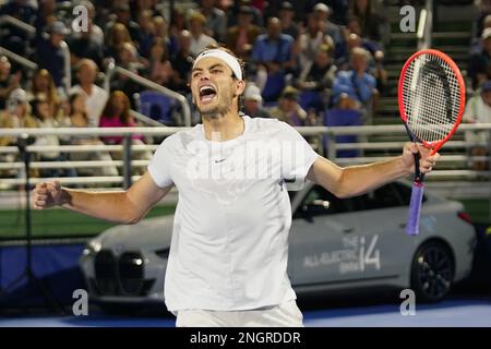 Februar 18 - Delray Beach: Taylor Fritz (USA) besiegt Mackenzie McDonald (USA) und tritt in das Finale der Delray Beach Open 2023 im Delray Beach Tennis Center ein. Kredit: Andrew Patron/MediaPunch Stockfoto