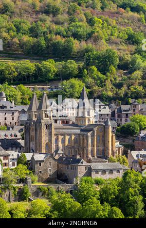 UNESCO-Dorf Conques-en-Rouergue im Departement Aveyron, Frankreich Stockfoto