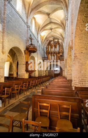 Innere der Kirche Saint-Just in Arbois, Departement Jura, Franche-Comte, Frankreich Stockfoto