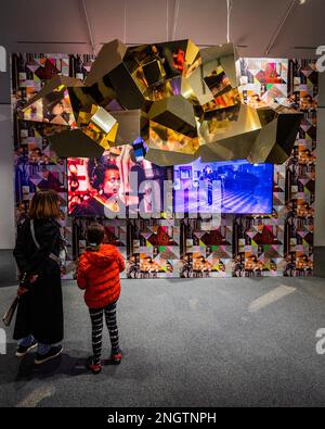 Margate, Großbritannien. 18. Februar 2023 Turner Contemporary präsentiert Sonia Boyces Ausstellung, die 59. auf der internationalen Kunstausstellung La Biennale di Venezia 2022 den Goldenen Löwen für die beste nationale Teilnahme gewann. Mit den Musikern Jacqui Dankworth, Poppy Ajudha, Sofia Jernberg, Tanita Tikaram und Komponist Errollyn Wallen, die von Boyce in den Abbey Road Studios zusammengebracht wurden. Kredit: Guy Bell/Alamy Live News Stockfoto