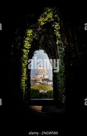 Das Aventine Keyhole, Rom, Italien Stockfoto