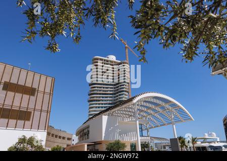 Baustelle eines der Türme des Yachthafens New Ayia Napa im Resort Ajia Napa in Zypern Stockfoto