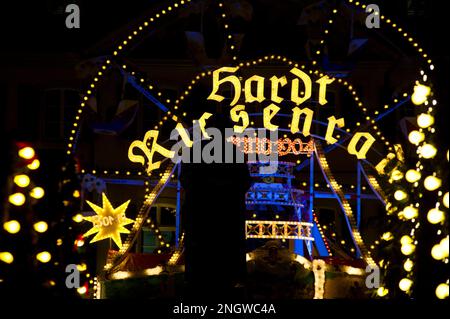 Bonn Marche de Noel sur plusieurs Places de la CITE. Produits de Bouche, Vin chaud, Saucisses allemandes et nombreuses idees cadeaux en font un marche Stockfoto