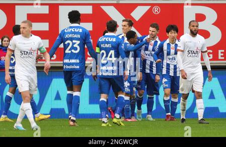 Gent's Hugo Cuypers feiert nach einem Tor während eines Fußballspiels zwischen KAA Gent und OH Leuven am Sonntag, den 19. Februar 2023 in Gent, am 26. Tag der ersten Division der belgischen Meisterschaft „Jupiler Pro League“ 2022-2023. BELGA PHOTO VIRGINIE LEFOUR Stockfoto