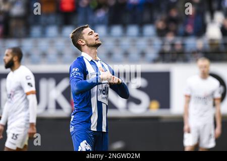 Gent's Hugo Cuypers feiert nach einem Tor während eines Fußballspiels zwischen KAA Gent und OH Leuven am Sonntag, den 19. Februar 2023 in Gent, am 26. Tag der ersten Division der belgischen Meisterschaft „Jupiler Pro League“ 2022-2023. BELGA FOTO TOM GOYVAERTS Stockfoto