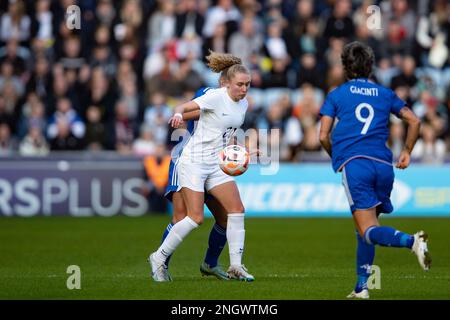 Coventry, Großbritannien. 19. Februar 2023 Coventry, Großbritannien. 19. Februar 2023Katie Robinson von England während des Arnold Clark Cup-Spiels zwischen England Women und Italien in der Coventry Building Society Arena, Coventry, am Sonntag, den 19. Februar 2023. (Foto: Gustavo Pantano | MI News) Guthaben: MI News & Sport /Alamy Live News Stockfoto