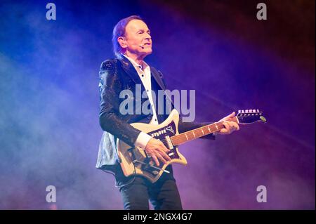 Bergamo, Italien. 18. Februar 2023. Dodi Battaglia während Dodi Battaglia, italienisches Sängerkonzert in Bergamo, Italien, Februar 18 2023 Kredit: Independent Photo Agency/Alamy Live News Stockfoto