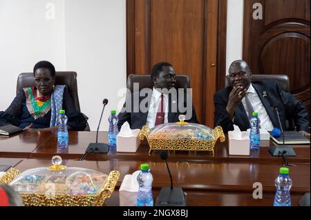 Freitag, 3. 2023. Februar: Juba South Sudan. Vizepräsident des Südsudan. Rick Machar Right Pilgerreise des Friedens. Moderator der schottischen Kirche RT Rev. Dr. Iain Greenshields ist in Juba, Südsudan, auf einer Friedenspilgerfahrt mit dem Papst und Erzbischof von Canterbury, Rev Justin Welby. Stockfoto