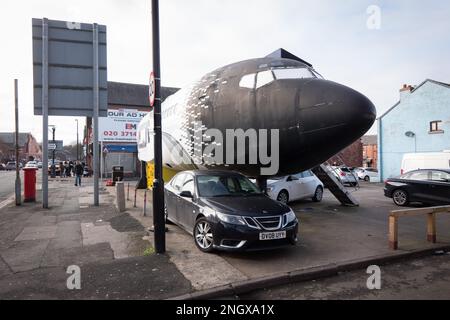 Das Steak Raus. Restaurant in einem rumpf der boeing 737. Bolton. Nördliche britische Stadt, die unter dem postindustriellen Niedergang leidet. Bild: Garyroberts/worldwidefeatures.com Stockfoto