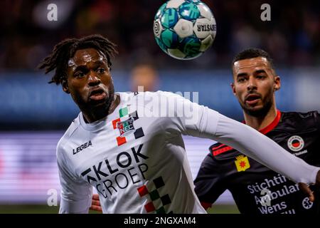ROTTERDAM, NIEDERLANDE - FEBRUAR 19: Landry Dimata von NEC Nijmegen, Redouan El Yaakoubi von Excelsior Rotterdam während des niederländischen Eredivisie-Spiels zwischen Excelsior Rotterdam und NEC Nijmegen im Van Donge & De Roo Stadion am 19. Februar 2023 in Rotterdam, Niederlande (Foto: Broer van den Boom/Orange Pictures) Stockfoto