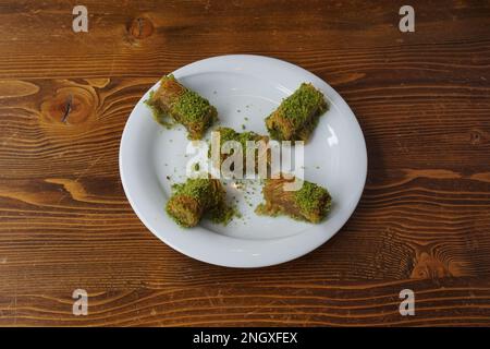 Kadayif Baklava, türkisches Dessert Stockfoto