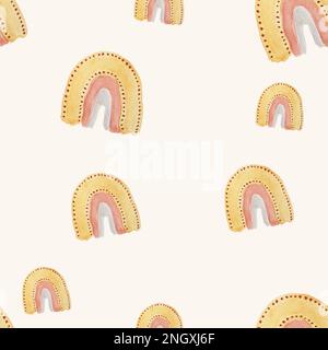 Nahtloses Muster von handgezeichneten Regenbögen in beigefarbener Wasserfarbe Stockfoto