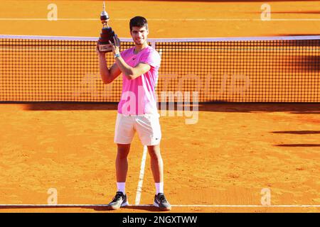 Buenos Aires, Argentinien, 19. Februar 2023, Carlos Alcaraz (SPA) gewinnt das Argentina Open ATP 250 am Central Court of Buenos Aires Lawn Tennis Club. Kredit: Néstor J. Beremblum/Alamy Live News Stockfoto