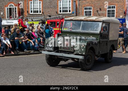 Wallingford Vehicle Rally 2018, Parade am Marktplatz Stockfoto