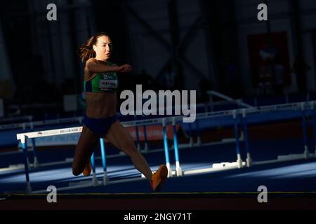 Belgrad, Serbien, 15. Februar 2023. Eva Pepelnak aus Slowenien tritt beim „Women's Triple Jump“ beim „Belgrade Athletics Indoor Meeting 2023" in der Banjica Athletic Hall in Belgrad, Serbien, an. 15. Februar 2023. Kredit: Nikola Krstic/Alamy Stockfoto