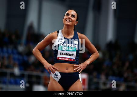 Belgrad, Serbien, 15. Februar 2023. Dafni Georgiou aus Zypern reagiert nach dem Rennen der Frauen 60m auf dem Belgrader Leichtathletikhallen-Meeting 2023 in der Banjica Athletic Hall in Belgrad, Serbien. 15. Februar 2023. Kredit: Nikola Krstic/Alamy Stockfoto