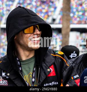 Daytona, Usa. 19. Februar 2023. Pete Davidson genießt die Atmosphäre vor dem 2023. Daytona 500 am Sonntag, den 19. Februar 2022 in Daytona, Florida. Foto: Edwin Locke/UPI Credit: UPI/Alamy Live News Stockfoto