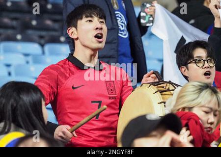 Coventry, Großbritannien. 19. Februar 2023. Coventry, England, Februar 19. 2023: Fans der Republik Korea während des Fußballspiels des Arnold Clark Cup zwischen Belgien und der Republik Korea in der Coventry Building Society Arena in Coventry, England (Natalie Mincher/SPP) Guthaben: SPP Sport Press Photo. Alamy Live News Stockfoto