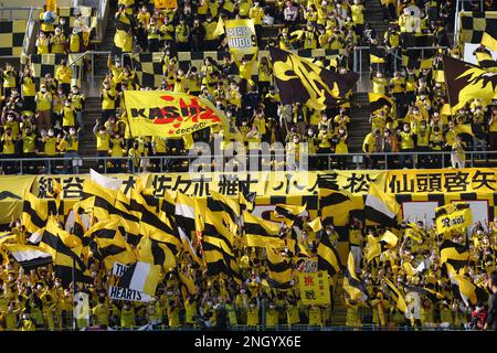 Sankyo Frontier Kashiwa Stadium, Chiba, Japan. 18. Februar 2023. Kashiwa Reysol Fans, 18. FEBRUAR 2023 - Fußball/Fußball : 2023 J1. Ligaspiel zwischen Kashiwa Reysol - Gamba Osaka im Sankyo Frontier Kashiwa Stadium, Chiba, Japan. Kredit: YUTAKA/AFLO SPORT/Alamy Live News Stockfoto