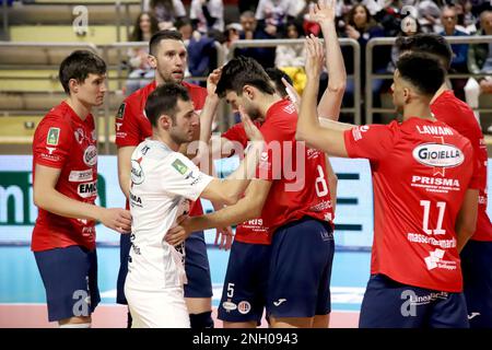 PalaMazzola, Taranto, Italien, 18. Februar 2023, Prisma Taranto vor dem Rennen. Während der Gioiella Prisma Taranto gegen Emma Villas Aubay Siena – Volleyball Italian Serie A Men SuperLeague Championship Stockfoto