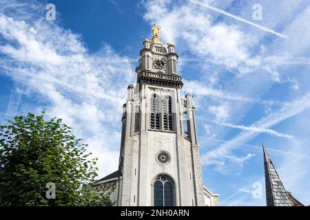 Architektonische Details der Frauenkirche in Sint-Niklaas, belgische Stadt und Gemeinde in der flämischen Provinz Ostflandern Stockfoto