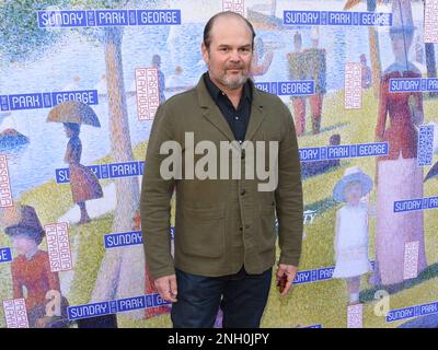 19. Februar 2023 - Westwood, Kalifornien - Chris Bauer. Eröffnungsabend für „Sunday in the Park with George“ im Pasadena Playhouse. (Kreditbild: © Billy Bennight/AdMedia via ZUMA Press Wire) NUR REDAKTIONELLE VERWENDUNG! Nicht für den kommerziellen GEBRAUCH! Stockfoto