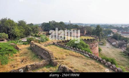 Blick auf die Ruine der Festung Dhar Fort, Madhya Pradesh, Indien. Stockfoto