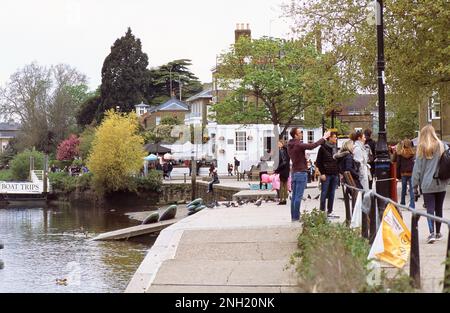 Sonntagmorgen-Vibes in Richmond upon Thames Stockfoto