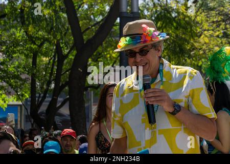 Nicht Exklusiv: 19. Februar 2023, Mexiko-Stadt. Mexiko: Hunderte von Menschen besuchten den brasilianischen Karneval in Mexico City, der vom EMBA organisiert wurde Stockfoto