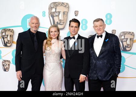 Martin McDonagh (links), Kerry Condon, Colin Farrell und Brendan Gleeson (rechts) nehmen an den British Academy Film Awards 76. in der Royal Festival Hall des Southbank Centre in London Teil. Foto: Sonntag, 19. Februar 2023. Stockfoto