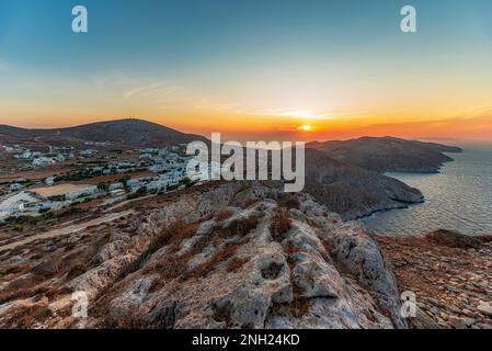 Sonnenuntergang in Folegandros, Griechenland Stockfoto