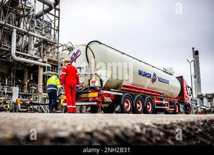 MOERDIJK - Shell Moerdijk Außenansicht. Das Unternehmen stellt chemische Produkte auf Erdölbasis her. ANP JEFFREY GROENEWEG niederlande raus - belgien raus Stockfoto