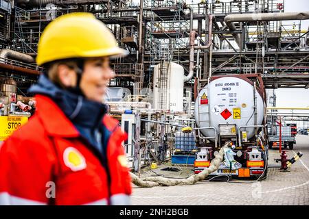 MOERDIJK - Shell Moerdijk Außenansicht. Das Unternehmen stellt chemische Produkte auf Erdölbasis her. ANP JEFFREY GROENEWEG niederlande raus - belgien raus Stockfoto