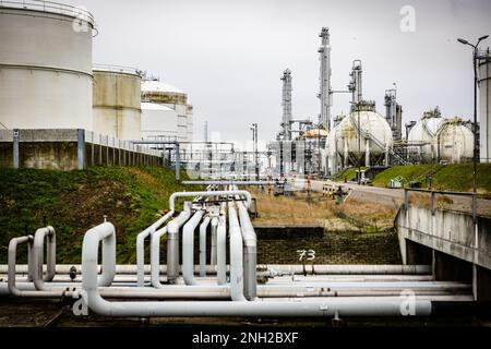 MOERDIJK - Shell Moerdijk Außenansicht. Das Unternehmen stellt chemische Produkte auf Erdölbasis her. ANP JEFFREY GROENEWEG niederlande raus - belgien raus Stockfoto