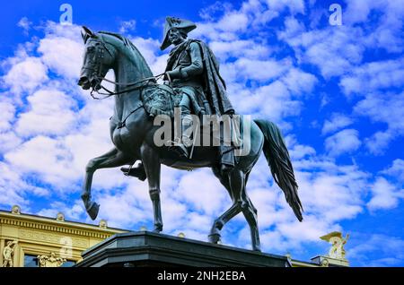 Reiterstatue von Friedrich dem Großen von Christian Daniel Rauch, unter den Linden, Berlin, Deutschland, Europa. Stockfoto