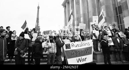 Paris, Frankreich - 22. Januar 2023: Manifestation zur Unterstützung von Alexej Navalny und anderen politischen Gefangenen und gegen Putins Krieg gegen die Ukraine. Stockfoto