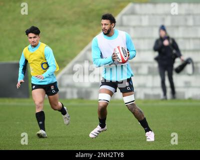 Honda England Rugby Performance Centre, Pennyhill Park, England, Großbritannien. 20. Februar 2023. Courtney Lawes in Aktion während des England Rugby Trainings, während sie sich auf Wales am 25. Februar in Cardiff vorbereiten: Anerkennung: Ashley Western/Alamy Live News Stockfoto