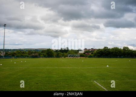 Trelewis, Wales, 30. Juli 2021. Das Spiel der Ardal South West League zwischen Treharris Athletic Western und Ton Pentre Stockfoto