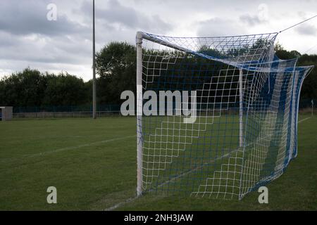 Trelewis, Wales, 30. Juli 2021. Das Spiel der Ardal South West League zwischen Treharris Athletic Western und Ton Pentre Stockfoto