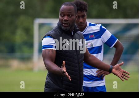 Trelewis, Wales, 30. Juli 2021. Das Spiel der Ardal South West League zwischen Treharris Athletic Western und Ton Pentre Stockfoto