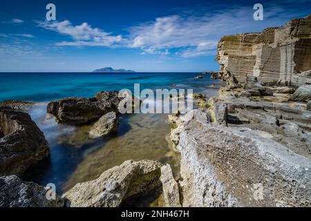 Ausgrabungen in der Bucht von Cala Rossa, Favignana Stockfoto