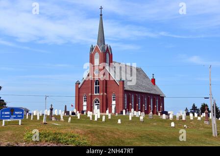 Iona, Kanada - 3. August 2017: ST. Katholische Columba-Kirche in Iona, Cape Breton, Nova Scotia, Kanada. Die Kirche und die Stadt waren so benannt wegen ihrer Stockfoto