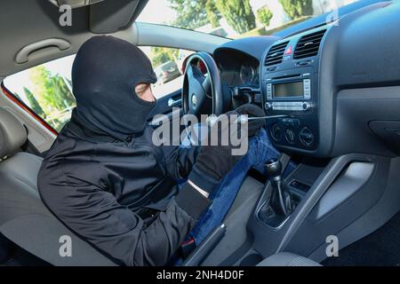 Autodiebstahl, Symbolfoto, Autodieb Stockfoto