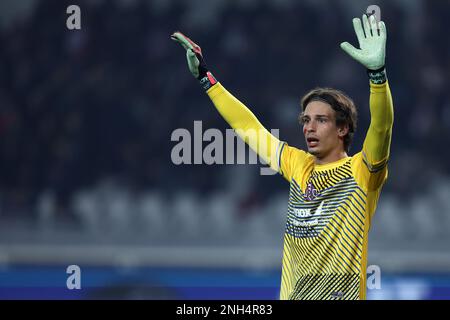 Turin, Italien. 20. Februar 2023. Marco Carnesecchi von uns kremonesischen Gesten während der Serie Amatch zwischen dem Turin FC und uns Cremonese im Stadio Olimpico am 20. Februar 2023 in Turin, Italien. Kredit: Marco Canoniero/Alamy Live News Stockfoto