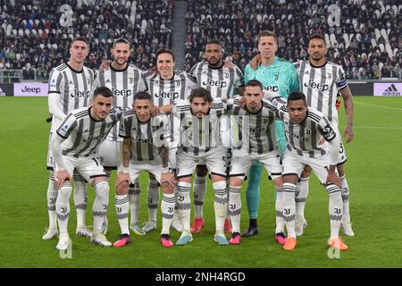 TURIN - (Back lr) Dusan Vlahovic vom FC Juventus, Adrien Rabiot vom FC Juventus, Federico Chiesa vom FC Juventus, Bremer vom FC Juventus, Juventus Torwart Wojciech Szczesny, Danilo vom FC Juventus Filip Kostic vom FC Juventus, Angel di vom FC Juventus, FC Juuel Locatelli Mattia de Sciglio vom FC Juventus, Alex Sandro vom FC Juventus während des Spiels der italienischen Serie A zwischen dem FC Juventus und der Fiorentina der ACF im Allianz Stadium am 12. Februar 2023 in Turin, Italien. AP | niederländische Höhe | GERRIT VON KÖLN Stockfoto