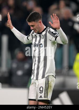 TURIN - Dusan Vlahovic vom FC Juventus jubelt während des Spiels der italienischen Serie A zwischen dem FC Juventus und der Fiorentina des FC Juventus im Allianz Stadium am 12. Februar 2023 in Turin, Italien, geduldig. AP | niederländische Höhe | GERRIT VON KÖLN Stockfoto