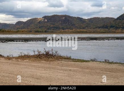 Herbsttag auf Prairie Island am Upper Mississippi River in Winona, Minnesota, USA. Stockfoto