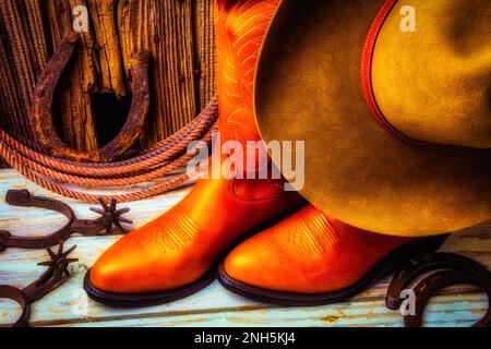 Cowboystiefel Und Hut Stockfoto