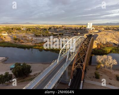 Ocean-to-Ocean-Brücke in Yuma Az bei Sonnenaufgang Stockfoto